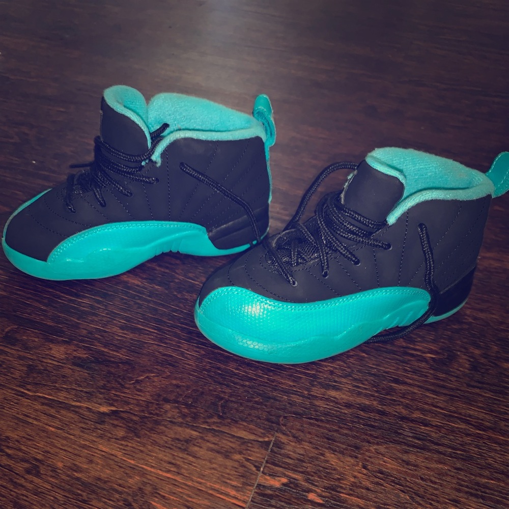 Jordan 12’s